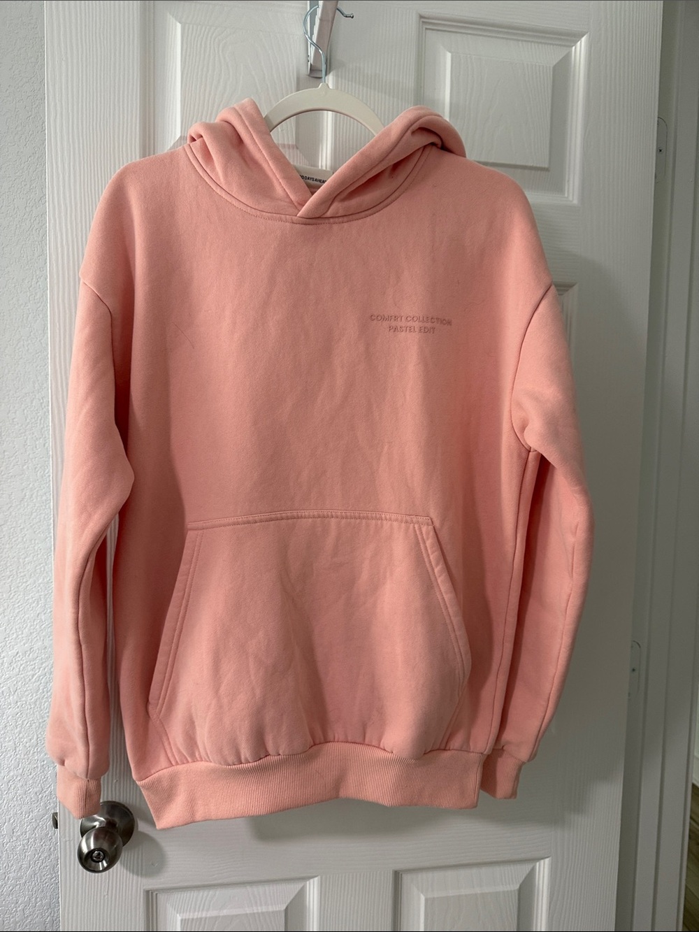 Comfrt Pastel Pink Hoodie Sweatshirt - Women